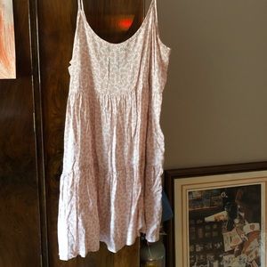 Light pink daisy boutique dress
